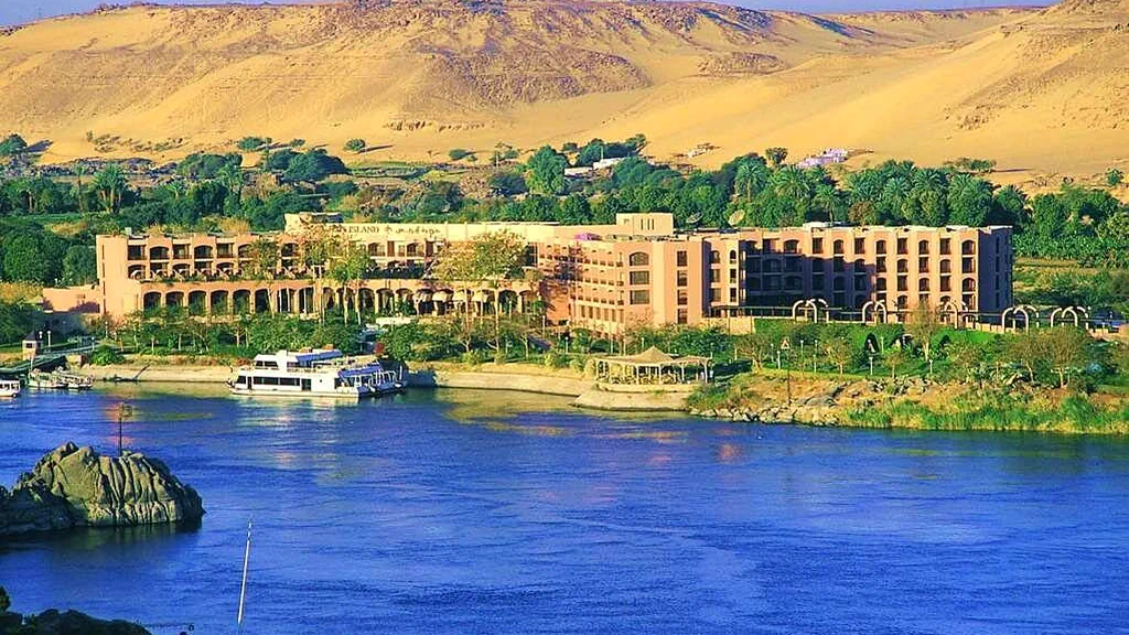 الفندق بيراميزا ايزيس ايلاند ريزورت - أسوان